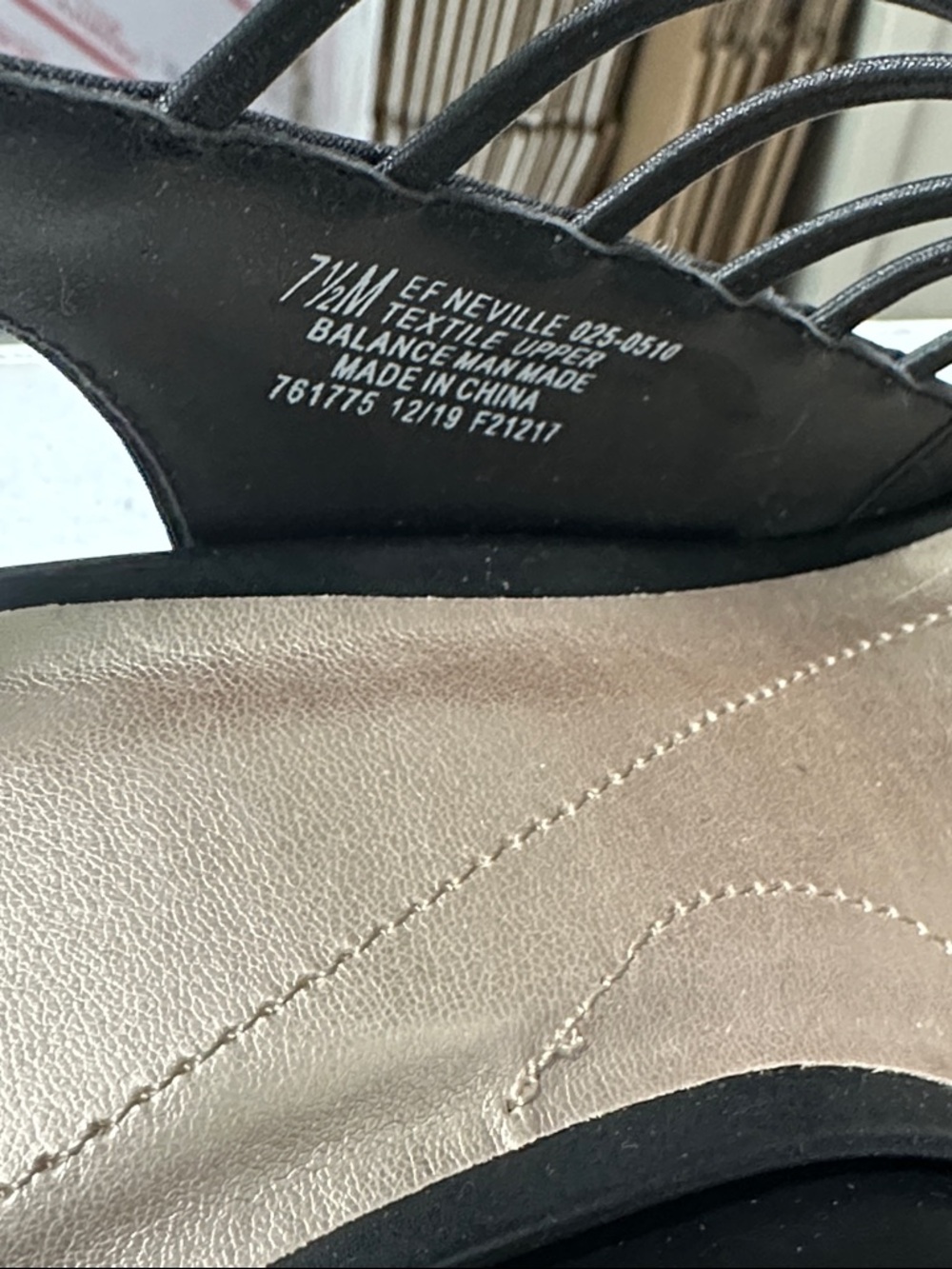 🐝 NWT East 5th Neville Heels - Picture 6 of 6